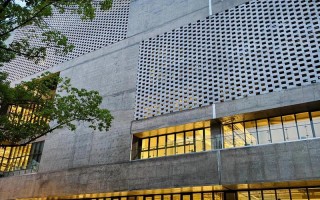 上海大学美术学院中专部有何特色或优势？