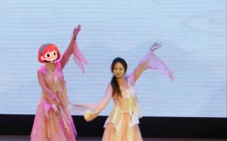 西北大学南校区南门舞蹈