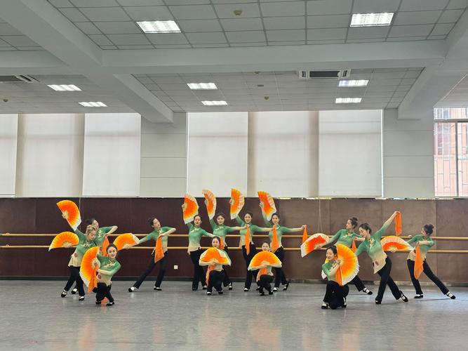 江西省舞蹈统考考什么?评分标准是什么?-第3张图片-泰美艺术培训 江西省舞蹈统考考什么?评分标准是什么?-第3张图片-泰美艺术培训