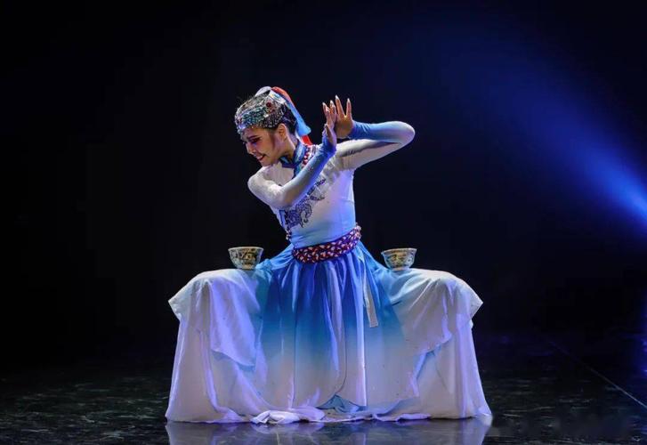 舞蹈大专考研,如何突破学历门槛?-第2张图片-泰美艺术培训 舞蹈大专考研,如何突破学历门槛?-第2张图片-泰美艺术培训