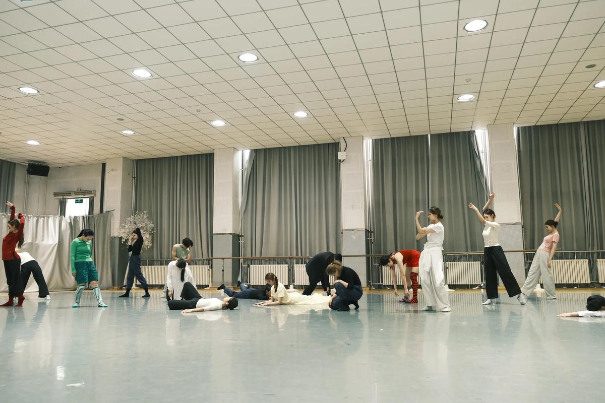 太原师范学院研究生为何跳这支舞?-第2张图片-泰美艺术培训 太原师范学院研究生为何跳这支舞?-第2张图片-泰美艺术培训