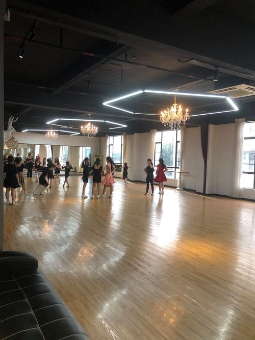 千色舞蹈培训机构怎么样-第2张图片-泰美艺术培训