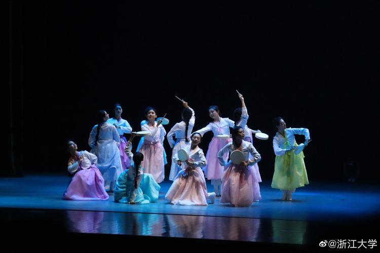 浙江省艺术职业学院舞蹈-第3张图片-泰美艺术培训 浙江省艺术职业学院舞蹈-第3张图片-泰美艺术培训