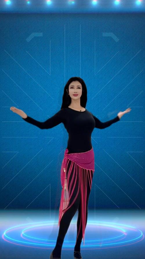 适合中年人跳的舞蹈女生-第3张图片-泰美艺术培训