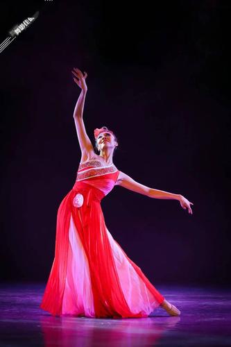 沈阳音乐学院舞蹈国标舞有何特色?-第1张图片-泰美艺术培训 沈阳音乐学院舞蹈国标舞有何特色?-第1张图片-泰美艺术培训