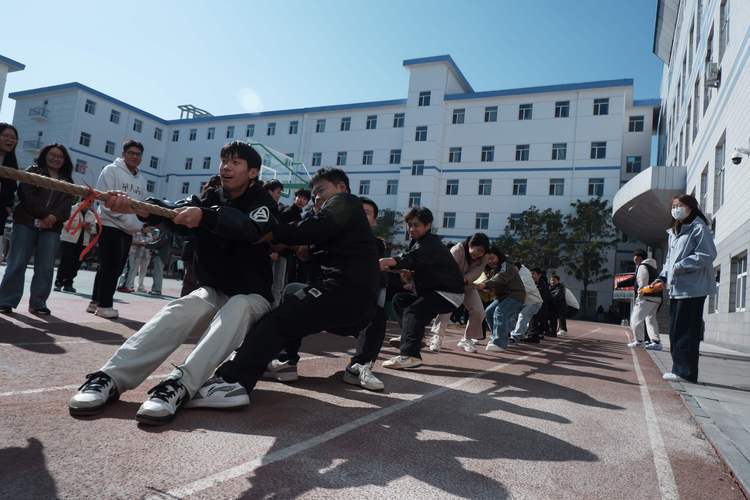 河池学院2025艺考何时报名?-第1张图片-泰美艺术培训 河池学院2025艺考何时报名?-第1张图片-泰美艺术培训