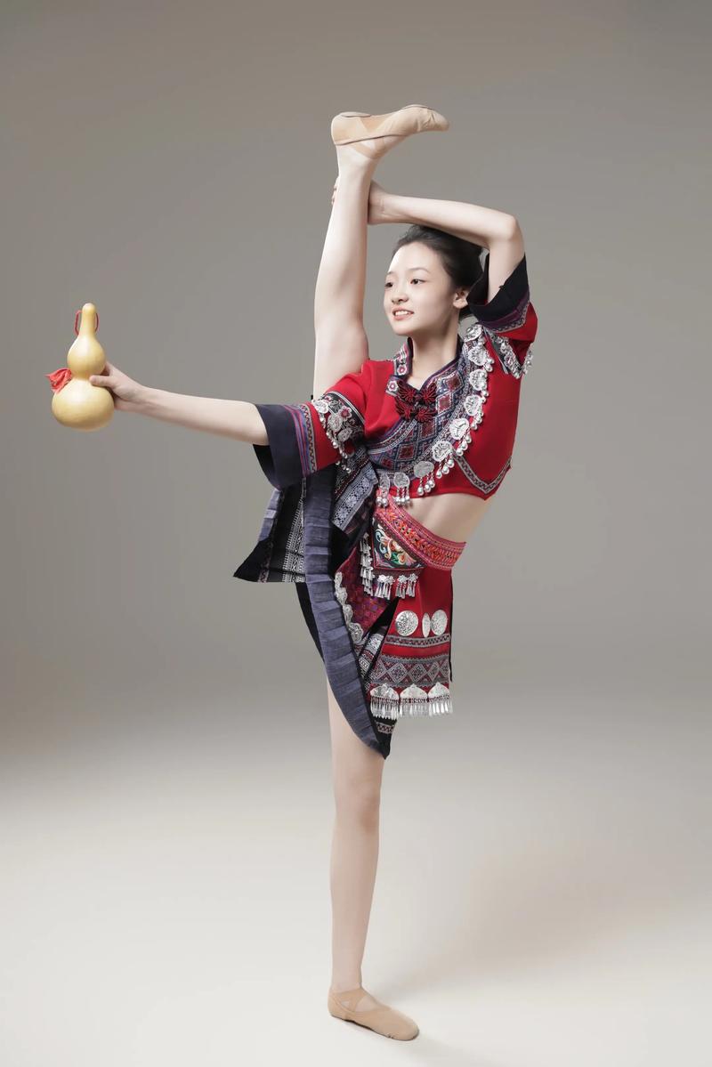 舞蹈特长生能报武大吗?-第1张图片-泰美艺术培训 舞蹈特长生能报武大吗?-第1张图片-泰美艺术培训