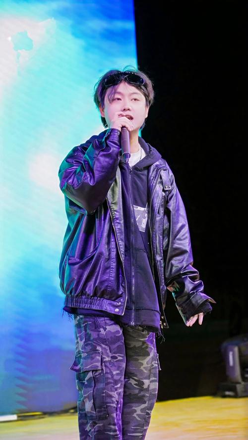 2025艺考声乐男生如何突破竞争瓶颈?-第3张图片-泰美艺术培训 2025艺考声乐男生如何突破竞争瓶颈?-第3张图片-泰美艺术培训