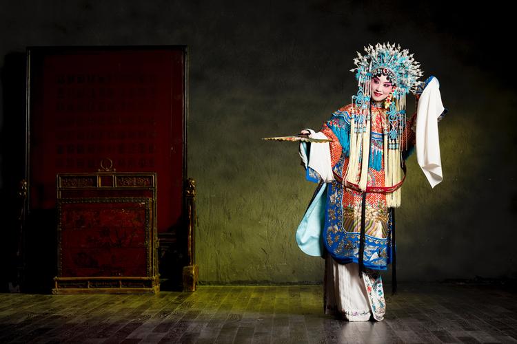 艺考表演服装怎么选才出彩？-第3张图片-泰美艺术培训