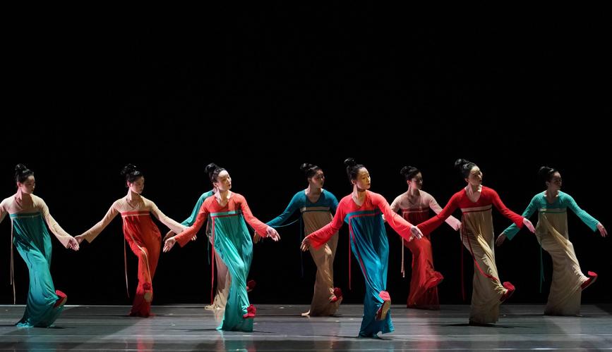 南京审计学院舞蹈系表演有何特色？-第2张图片-泰美艺术培训