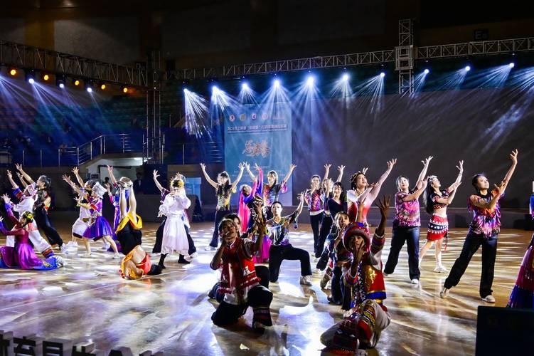 云南民族大学舞蹈学院有何特色？-第1张图片-泰美艺术培训