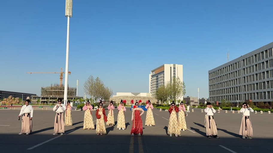 河北科技学院舞蹈水平如何？-第1张图片-泰美艺术培训