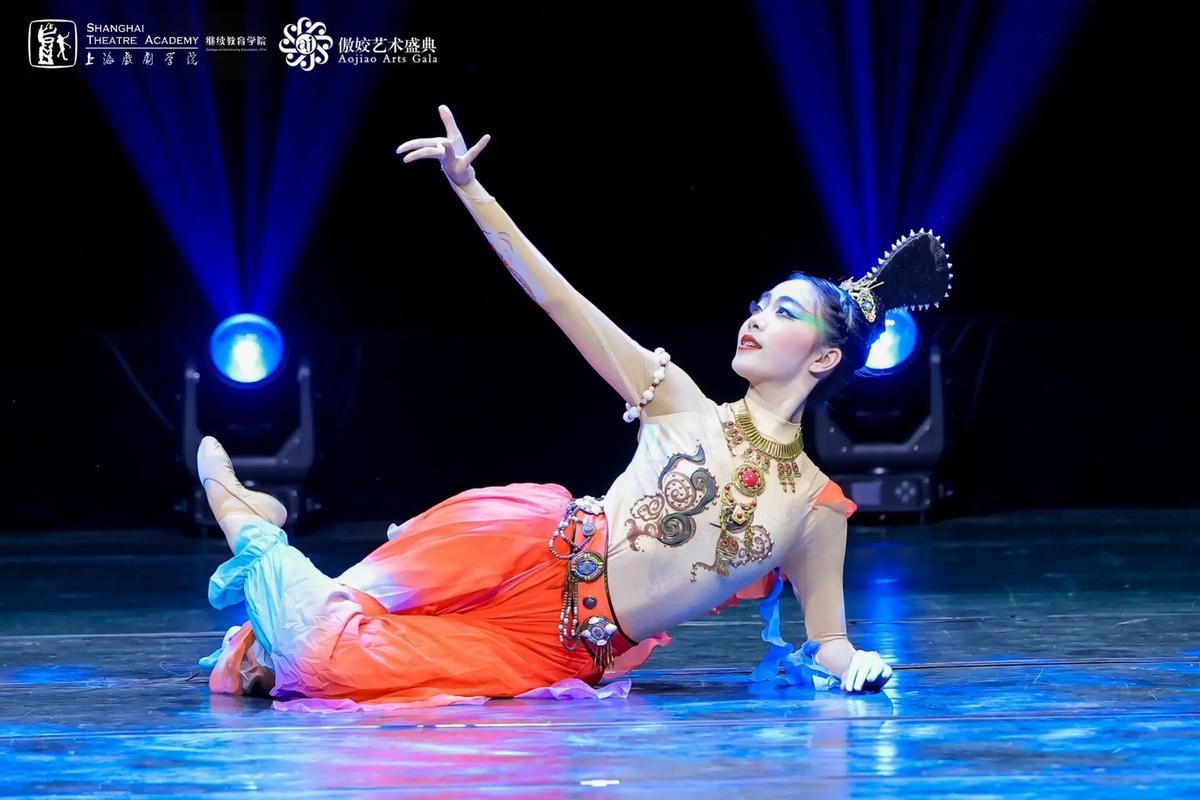 上海戏剧学院舞蹈系几本-第2张图片-泰美艺术培训