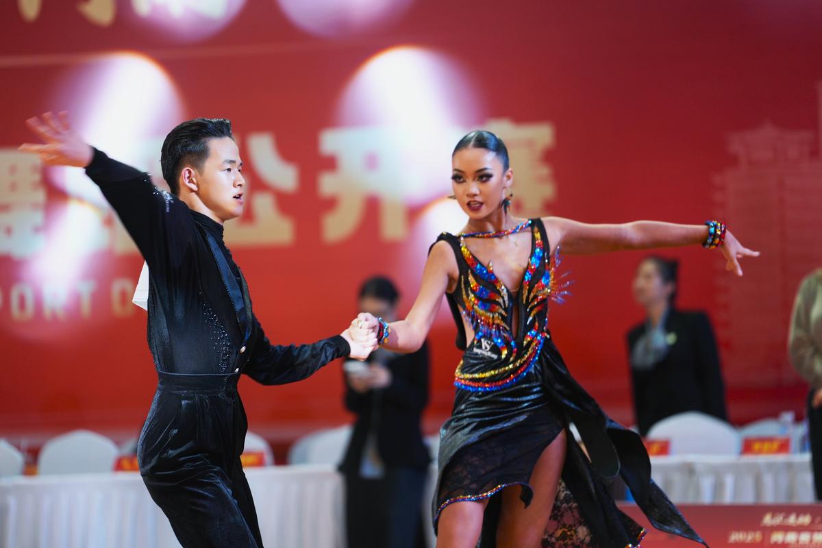 河南体育舞蹈B段学校有哪些？-第3张图片-泰美艺术培训