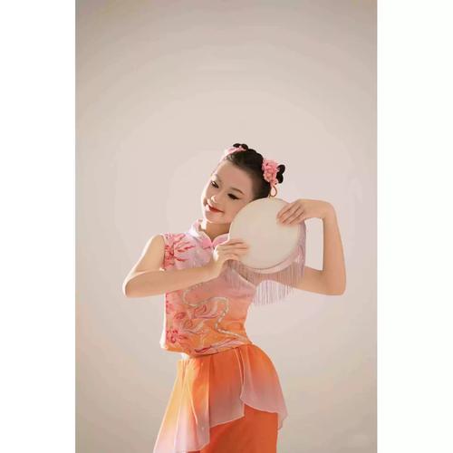 舞蹈生考试费用到底要花多少钱?-第2张图片-泰美艺术培训 舞蹈生考试费用到底要花多少钱?-第2张图片-泰美艺术培训