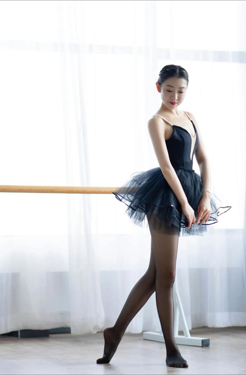 沈阳师范招舞蹈特长生么-第1张图片-泰美艺术培训