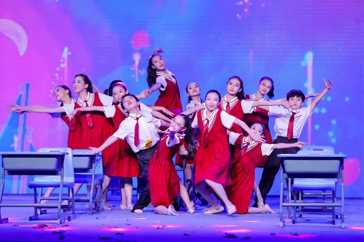 舞蹈表演是专业吗？-第2张图片-泰美艺术培训