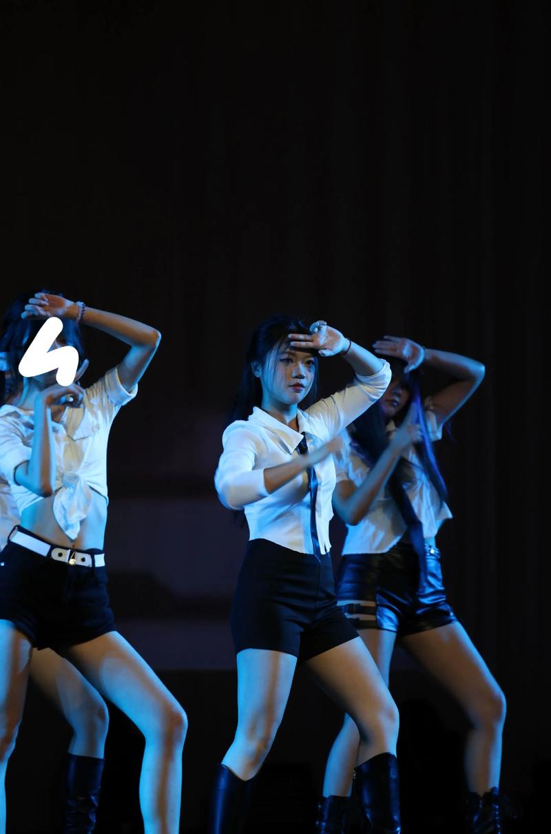 音乐生大学为何必修舞蹈？-第1张图片-泰美艺术培训