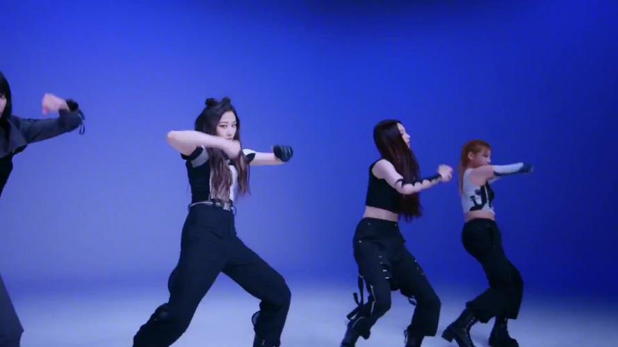 2025最火舞蹈是哪支？榜单TOP1是谁？-第3张图片-泰美艺术培训