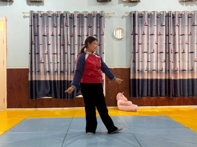 幼儿舞蹈老师需哪些专业技能？-第1张图片-泰美艺术培训