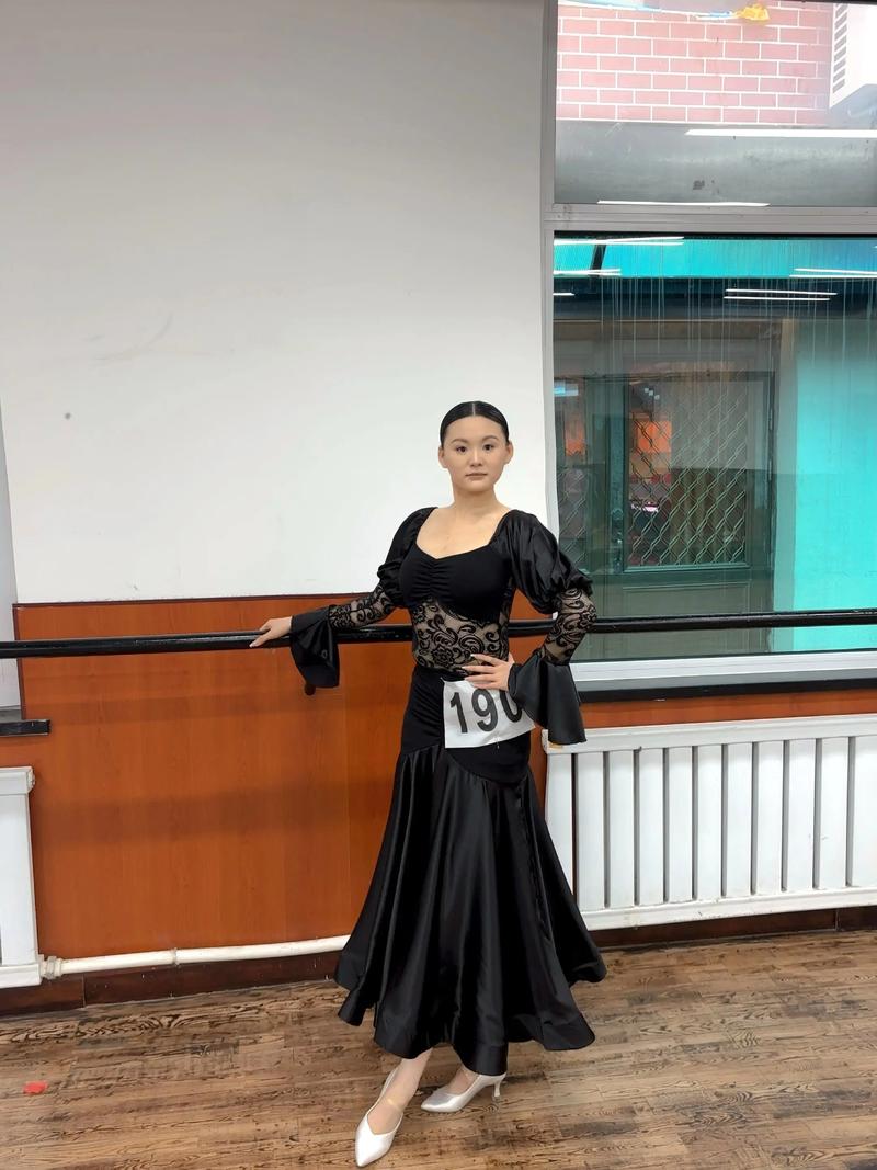 大连国际舞蹈学校录取门槛高吗？-第1张图片-泰美艺术培训