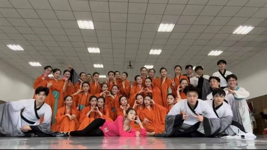 重庆哪些大学开设舞蹈专业？-第2张图片-泰美艺术培训