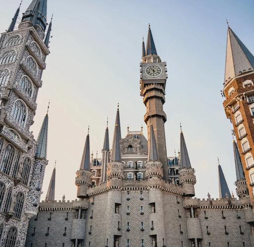 河北美术学院(石家庄)有何特色？-第2张图片-泰美艺术培训