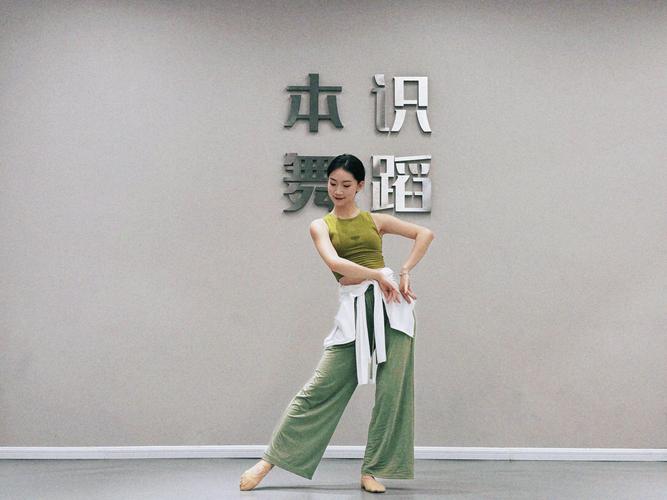 成都学舞蹈哪里便宜？-第1张图片-泰美艺术培训