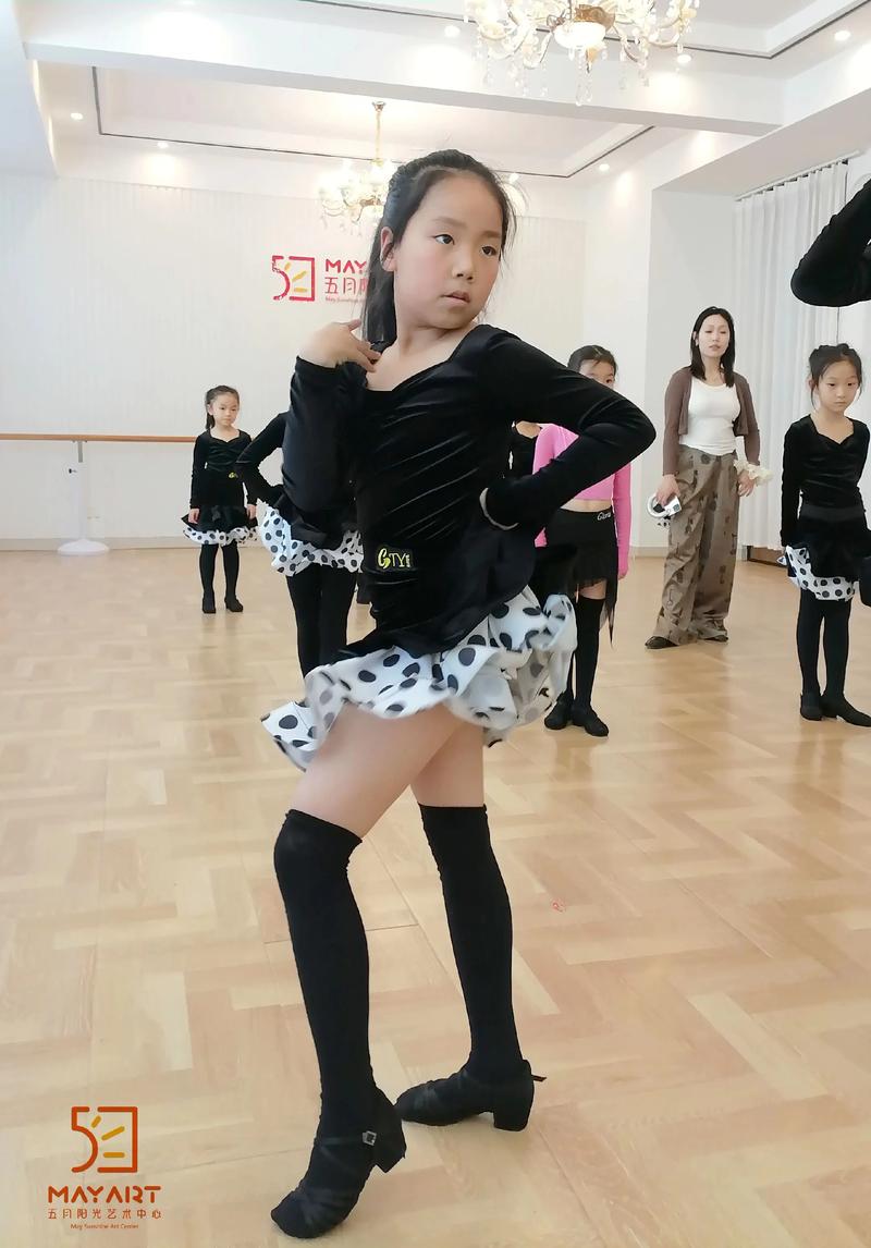 学舞蹈需先学基础吗？能直接学拉丁吗？-第2张图片-泰美艺术培训