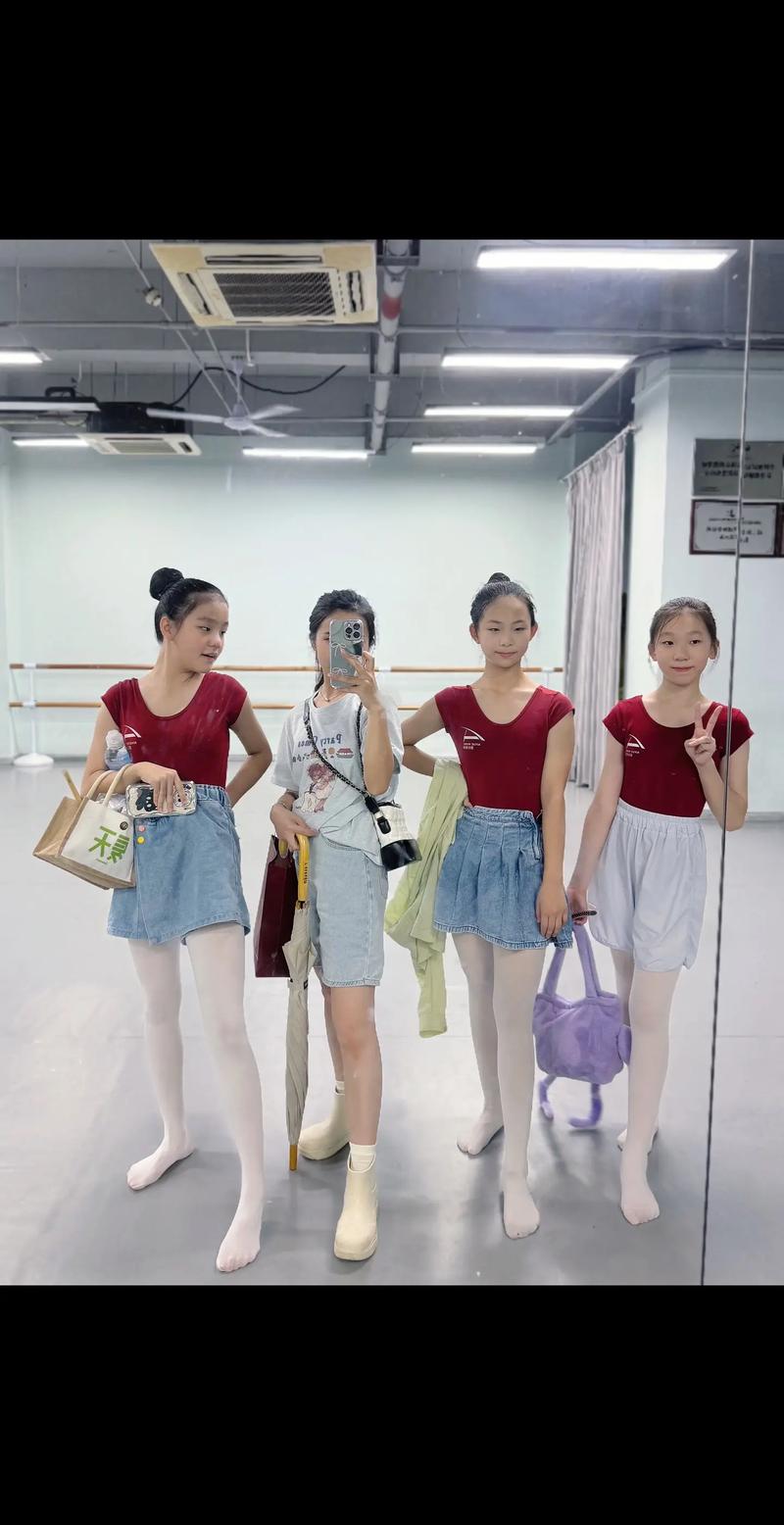 儿童舞蹈考级能连跳两级吗?-第2张图片-泰美艺术培训 儿童舞蹈考级能连跳两级吗?-第2张图片-泰美艺术培训