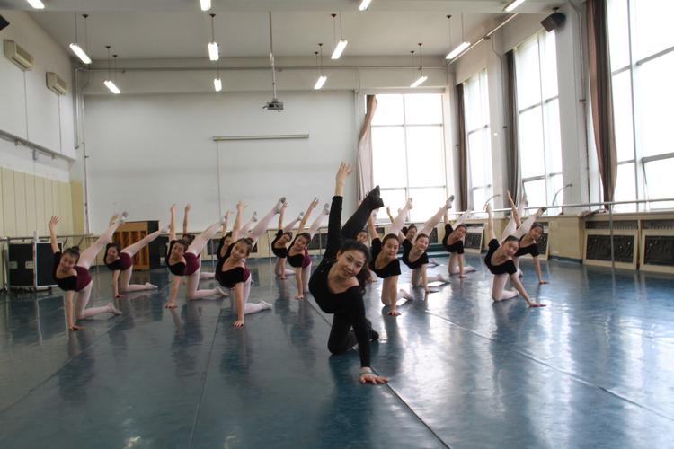 忻州新起点职业学校舞蹈有何特色？-第2张图片-泰美艺术培训