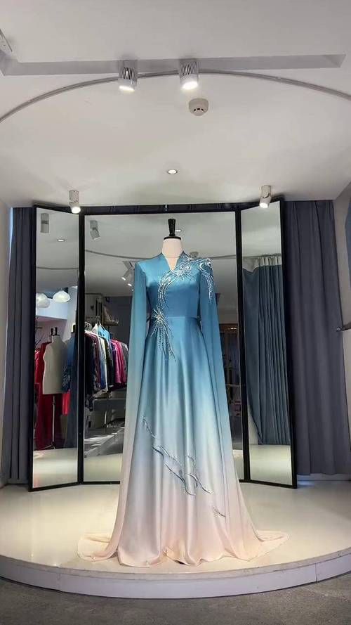 冬季音乐艺考声乐服装怎么选？-第1张图片-泰美艺术培训