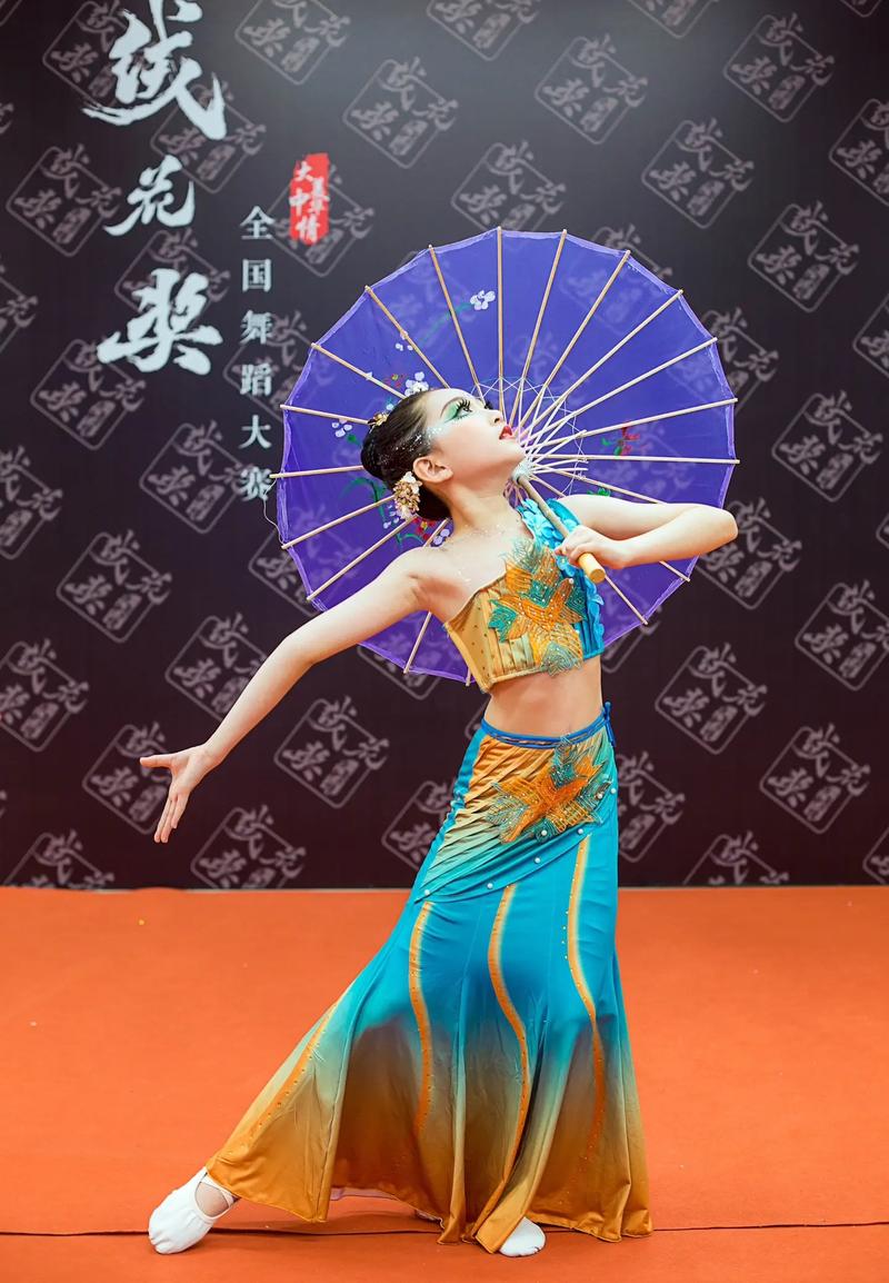 云南艺考舞蹈费用要花多少？-第1张图片-泰美艺术培训