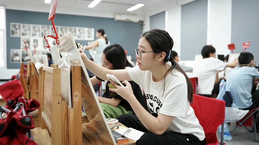 国外高中生如何参加国内艺考？-第1张图片-泰美艺术培训