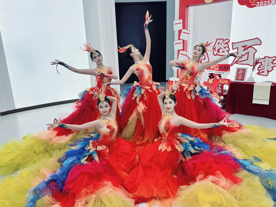 播音生如何跳好即兴舞蹈?-第3张图片-泰美艺术培训 播音生如何跳好即兴舞蹈?-第3张图片-泰美艺术培训