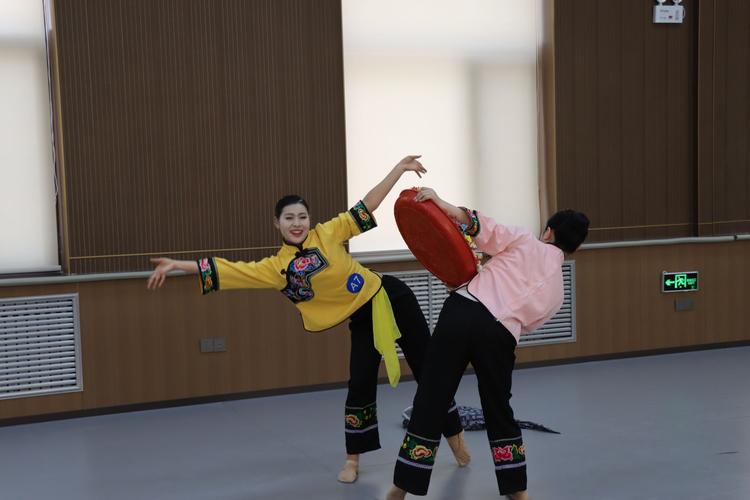 陕西有哪些靠谱的专科舞蹈学校？-第2张图片-泰美艺术培训