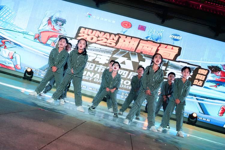 湖南省联考2025舞蹈考什么内容？-第1张图片-泰美艺术培训